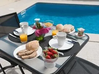 Dolce Bed & Breakfast 4*