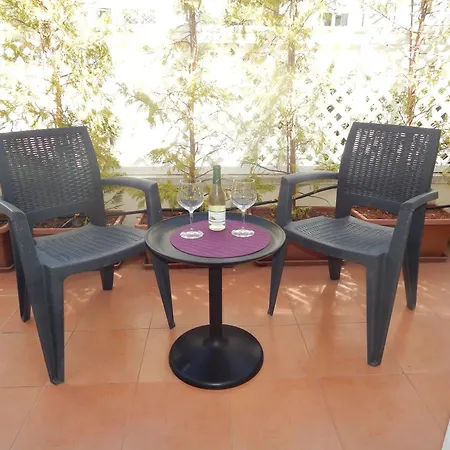 Dolce Bed & Breakfast Cascais