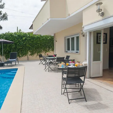 Dolce Bed & Breakfast Cascais