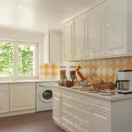 Dolce Bed & Breakfast 4*